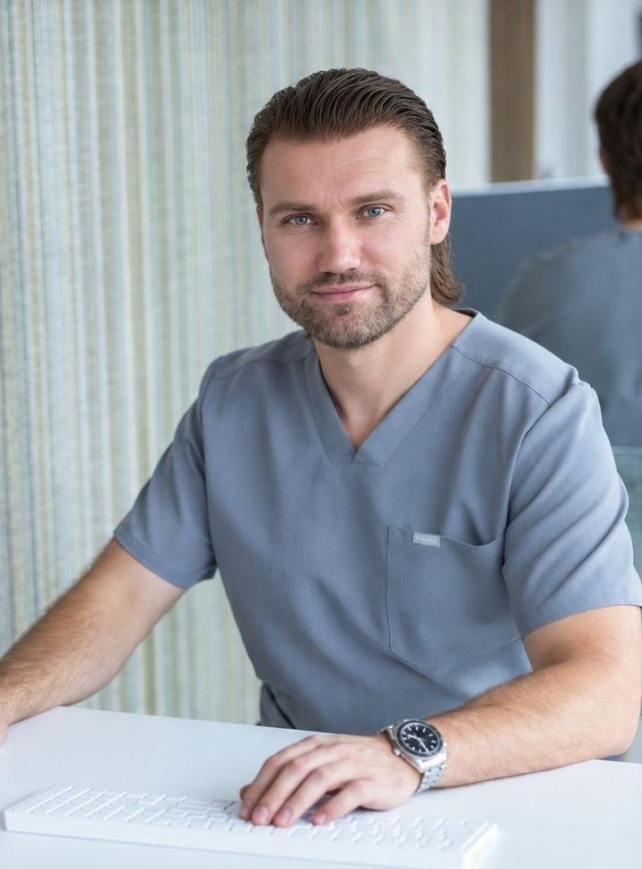 Dr. med. Marcin Nylec, estetisk gynekolog